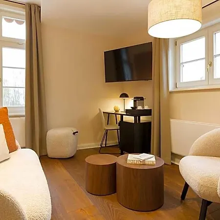 Hotel Kuenstlerquartier Seezeichen 4*