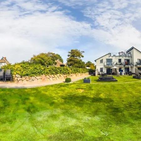 Kuenstlerquartier Seezeichen Szálloda