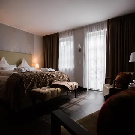 Hotel Kuenstlerquartier Seezeichen 4*