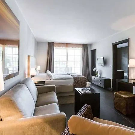 Szálloda Kuenstlerquartier Seezeichen 4*