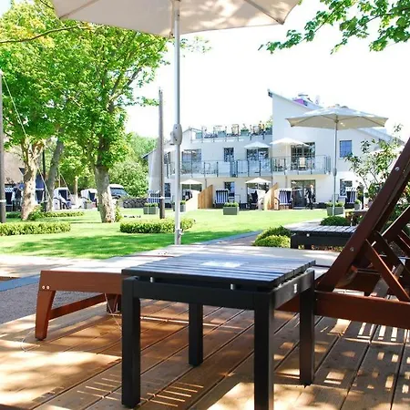 Hotel Kuenstlerquartier Seezeichen 4*